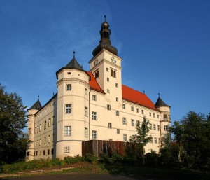 Slottet Hartheim i Österrike, en av "eutanasi"-centralerna. Idag minnesmärke, museum och dokumentationscentrum. Foto: Dralon, Wikimedia Commons