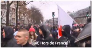 Demonstranter skanderar "Jude, ut ur Frankrike". 